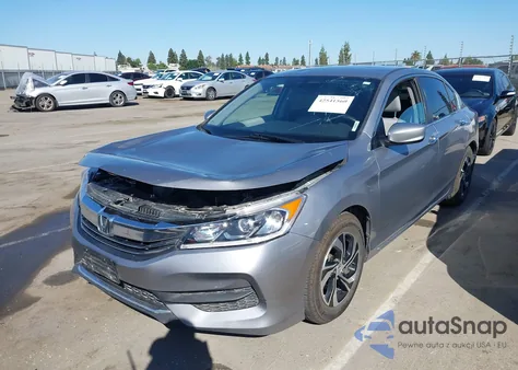 2017 Honda Accord Sedan Lx z USA, uszkodzony, nr VIN 1HGCR2F30HA267369